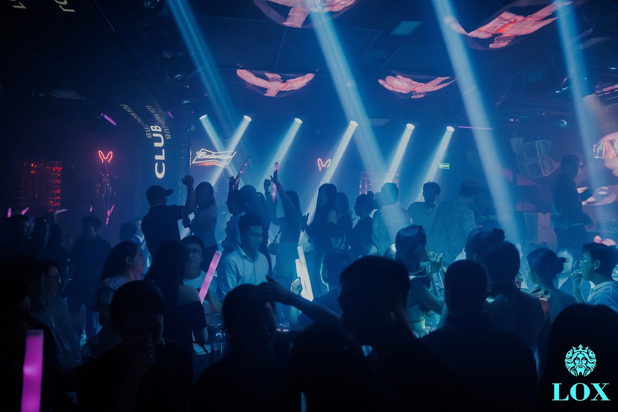 LOX BAR Vũng Tàu | Đặt Bàn VIP | Booking Nhanh