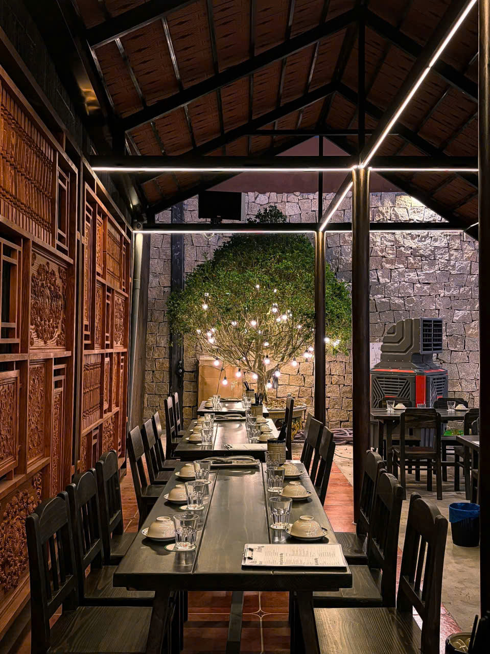 Mây Nướng Restaurant - 1A Đề Thám