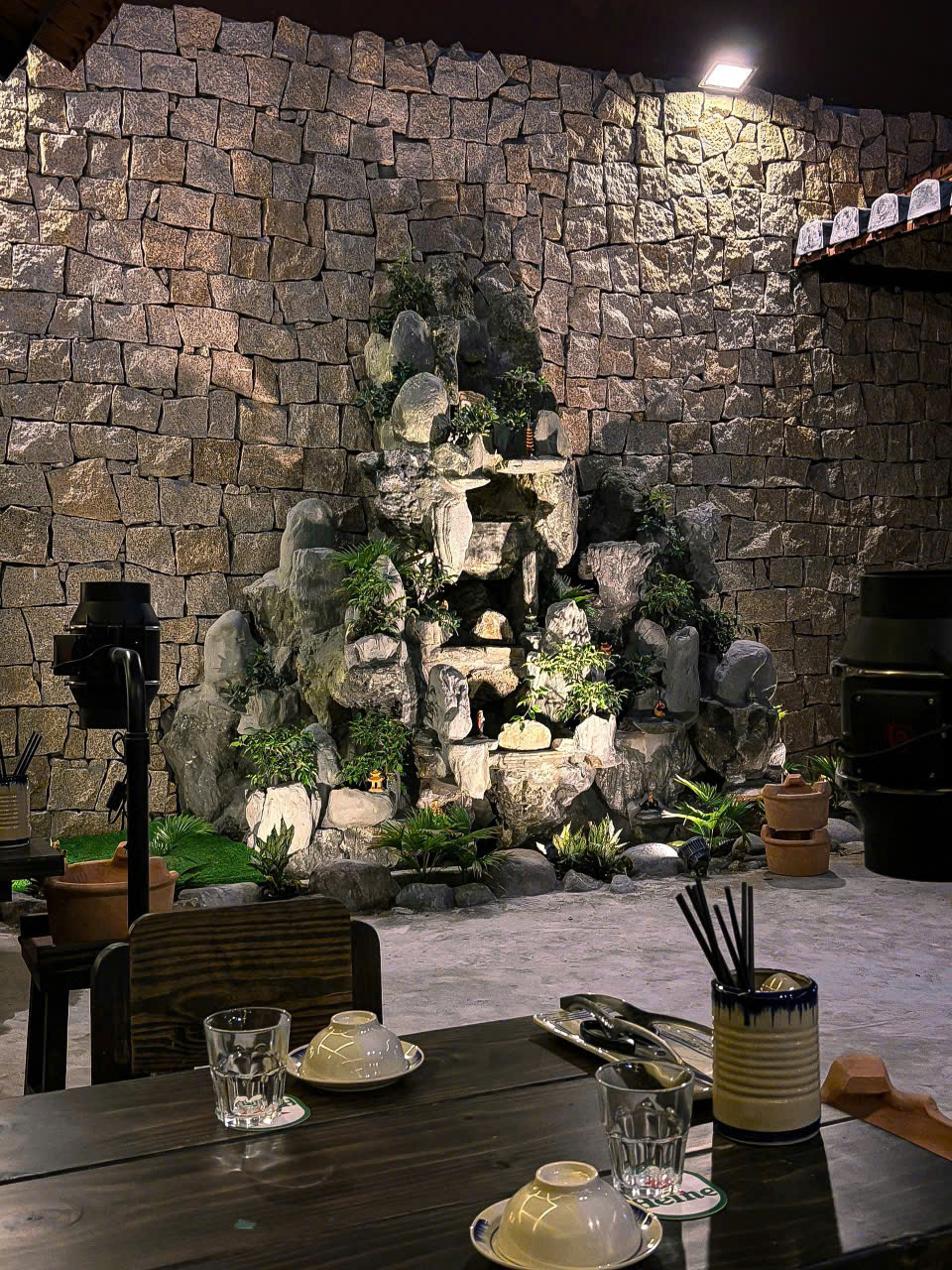 Mây Nướng Restaurant - 1A Đề Thám