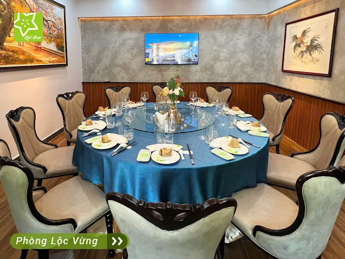 Khế Việt Restaurant - 15 Nguyễn Thị Diệu, Quận 3