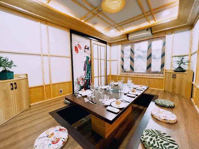 Khế Việt Restaurant - 15 Nguyễn Thị Diệu, Quận 3