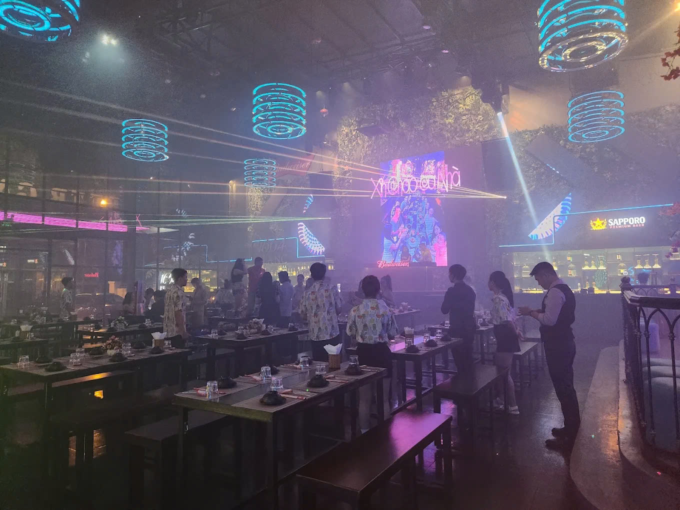 NHIỆT Beer Garden - 145 Phạm Ngũ Lão, Thủ Dầu Một