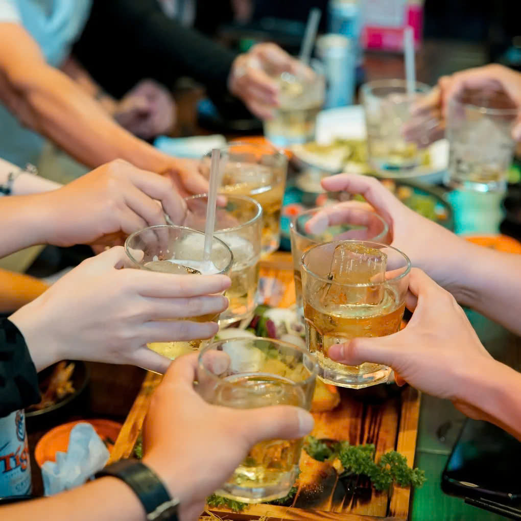 NHIỆT Beer Garden - 145 Phạm Ngũ Lão, Thủ Dầu Một