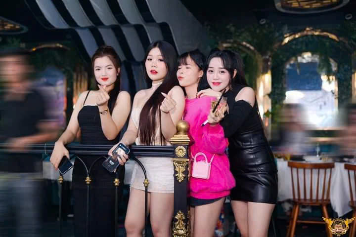 NHIỆT Beer Garden - 145 Phạm Ngũ Lão, Thủ Dầu Một
