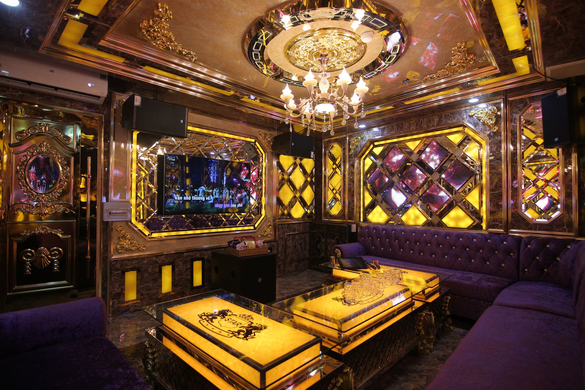 Karaoke Lucky Star - 346 Phan Văn Trị, Bình Thạnh