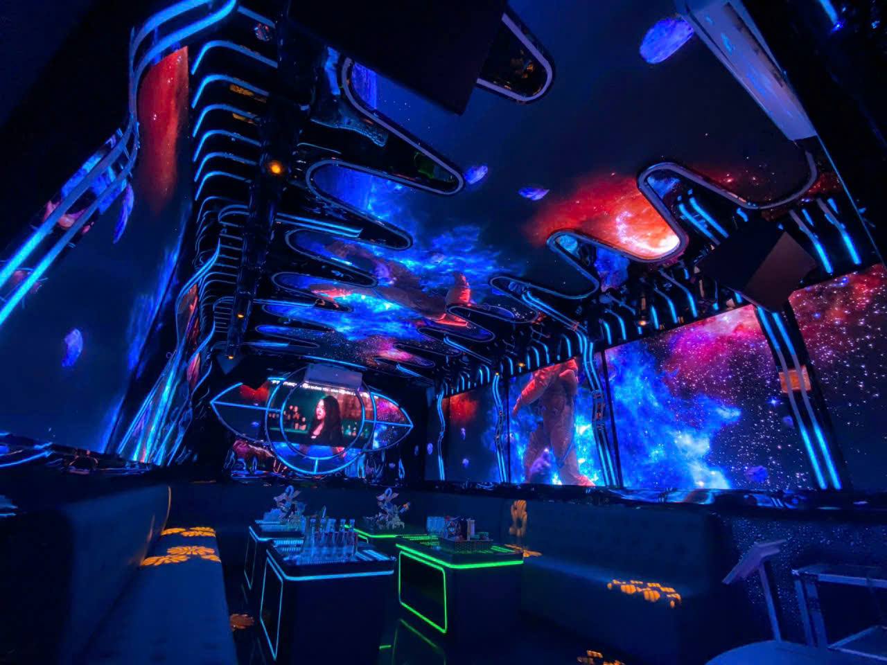 MATRIX Karaoke KTV - Hệ Thống Karaoke Đẳng Cấp 5*