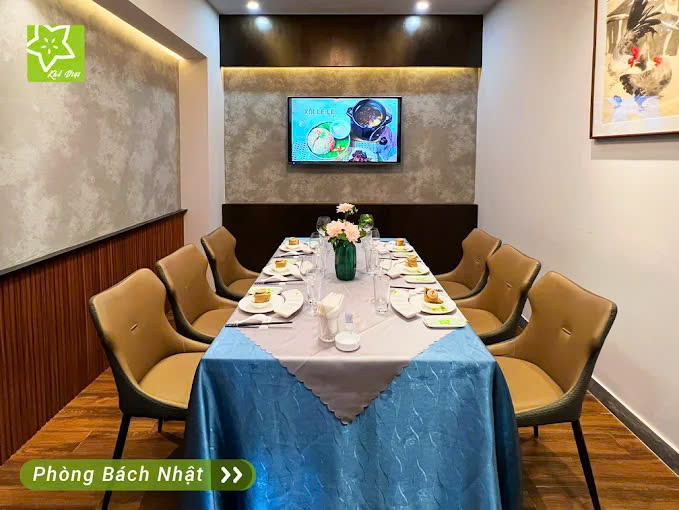 Khế Việt Restaurant - 15 Nguyễn Thị Diệu, Quận 3