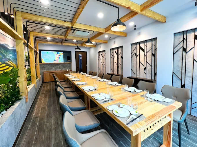 Khế Việt Restaurant - 15 Nguyễn Thị Diệu, Quận 3