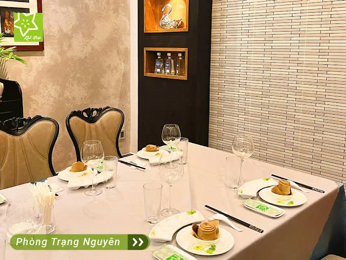 Khế Việt Restaurant - 15 Nguyễn Thị Diệu, Quận 3