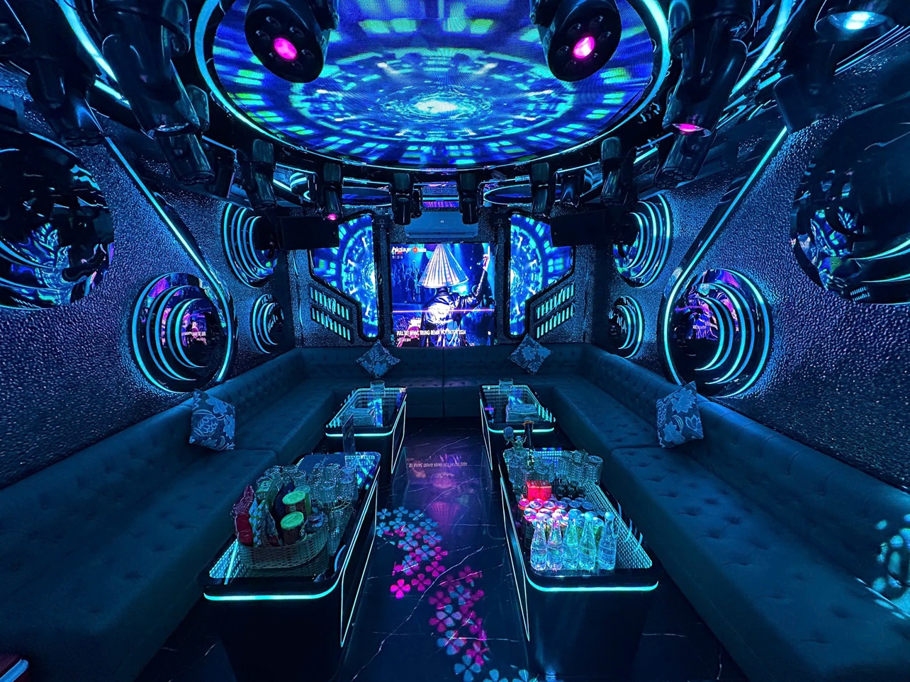 Karaoke China Town KTV - C19/4A Đường số 9A, KDC Trung Sơn