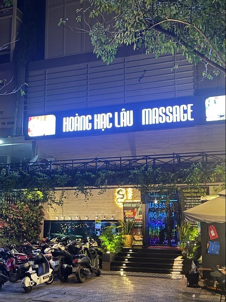 Massage Hoàng Hạc Lâu - KDC Trung Sơn, Bình Chánh