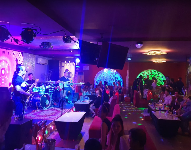 Phòng Trà Hát với Nhau - 156 Trần Quang Khải, Quận 1