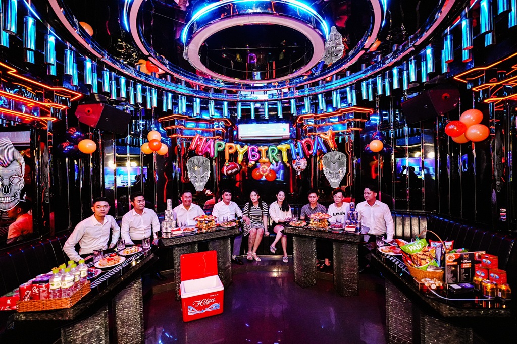 Karaoke Amazon - 119-121 Tân Sơn Nhì , Quận Tân Phú