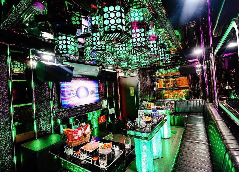 Karaoke Amazon - 119-121 Tân Sơn Nhì , Quận Tân Phú