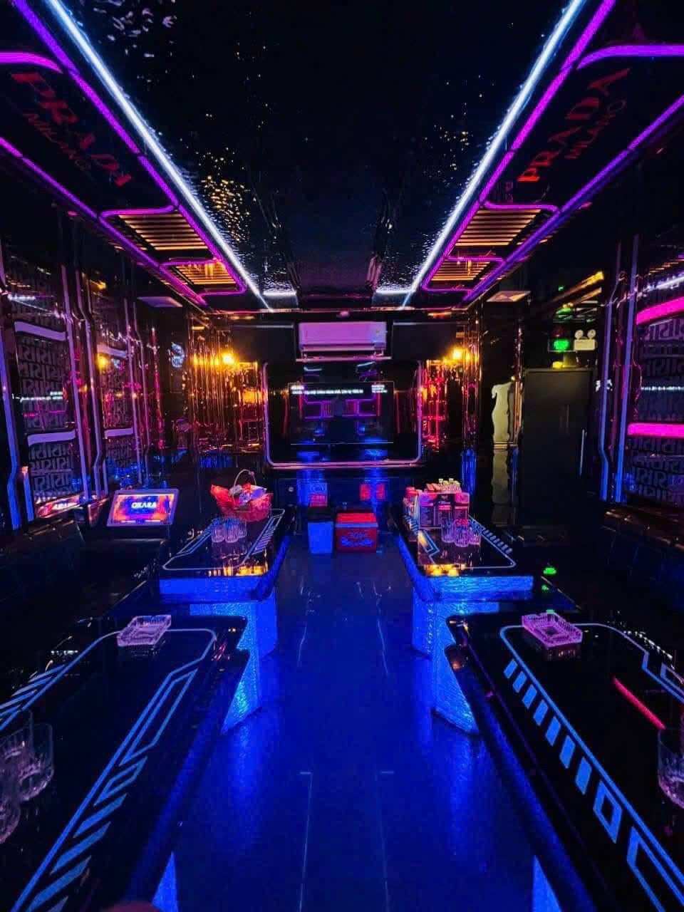 Karaoke Amazon - 119-121 Tân Sơn Nhì , Quận Tân Phú