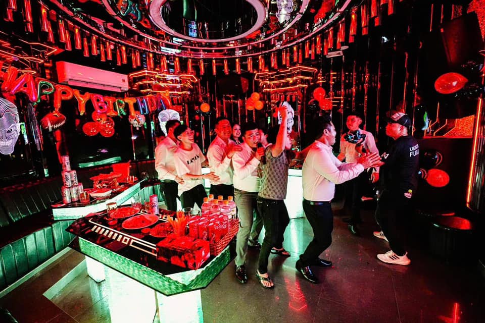 Karaoke Amazon - 119-121 Tân Sơn Nhì , Quận Tân Phú