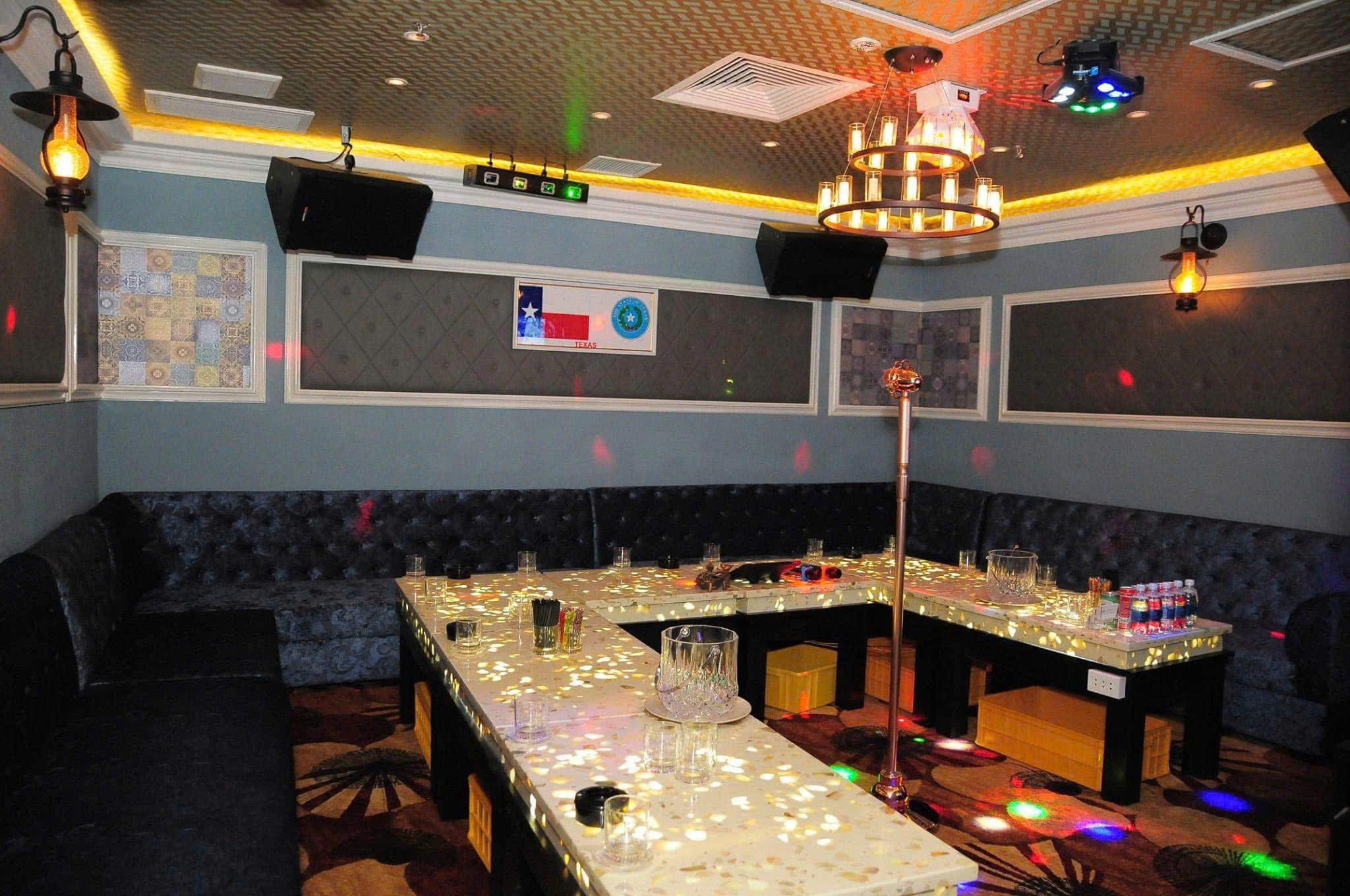 Karaoke BOSS Restaurant & KTV - KDC Trung Sơn Bình Chánh