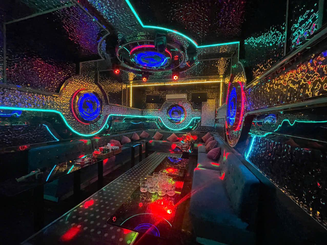 Karaoke FYOU I - 283/9 Đường Cách Mạng Tháng 8