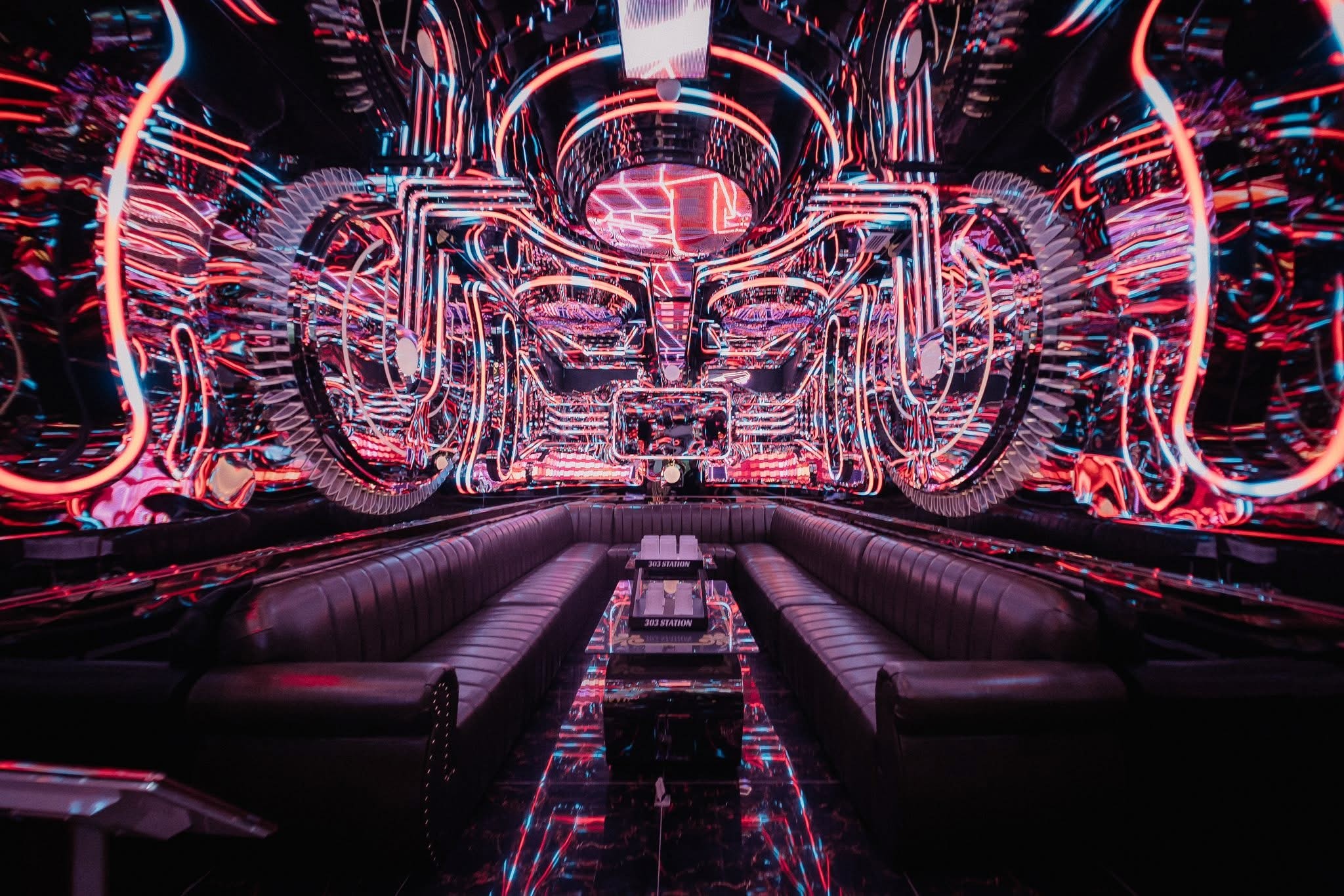 Karaoke 303 Phạm Văn Đồng, Gò Vấp