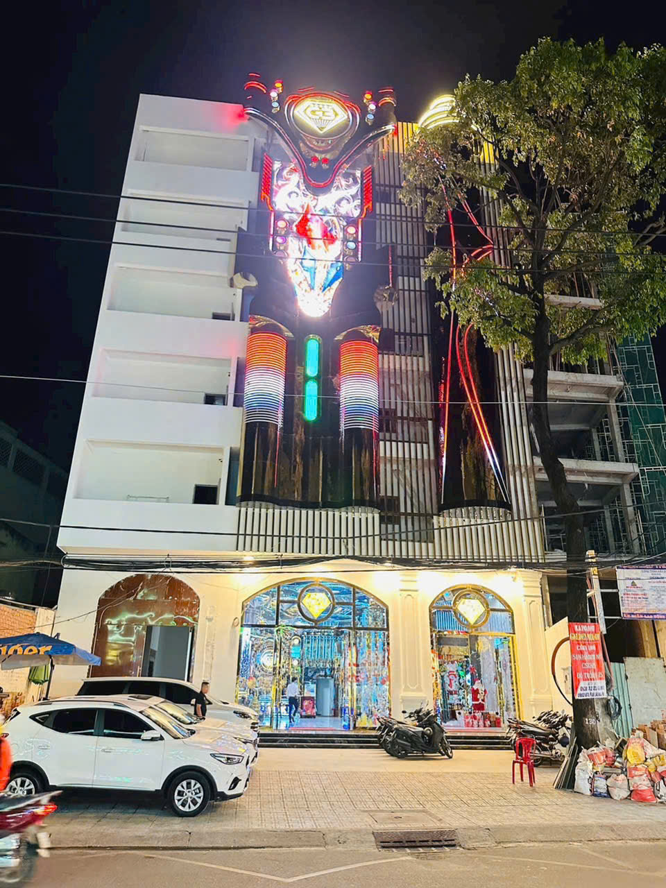 Karaoke Golden Melody Gò Vấp - 322 Lê Văn Thọ