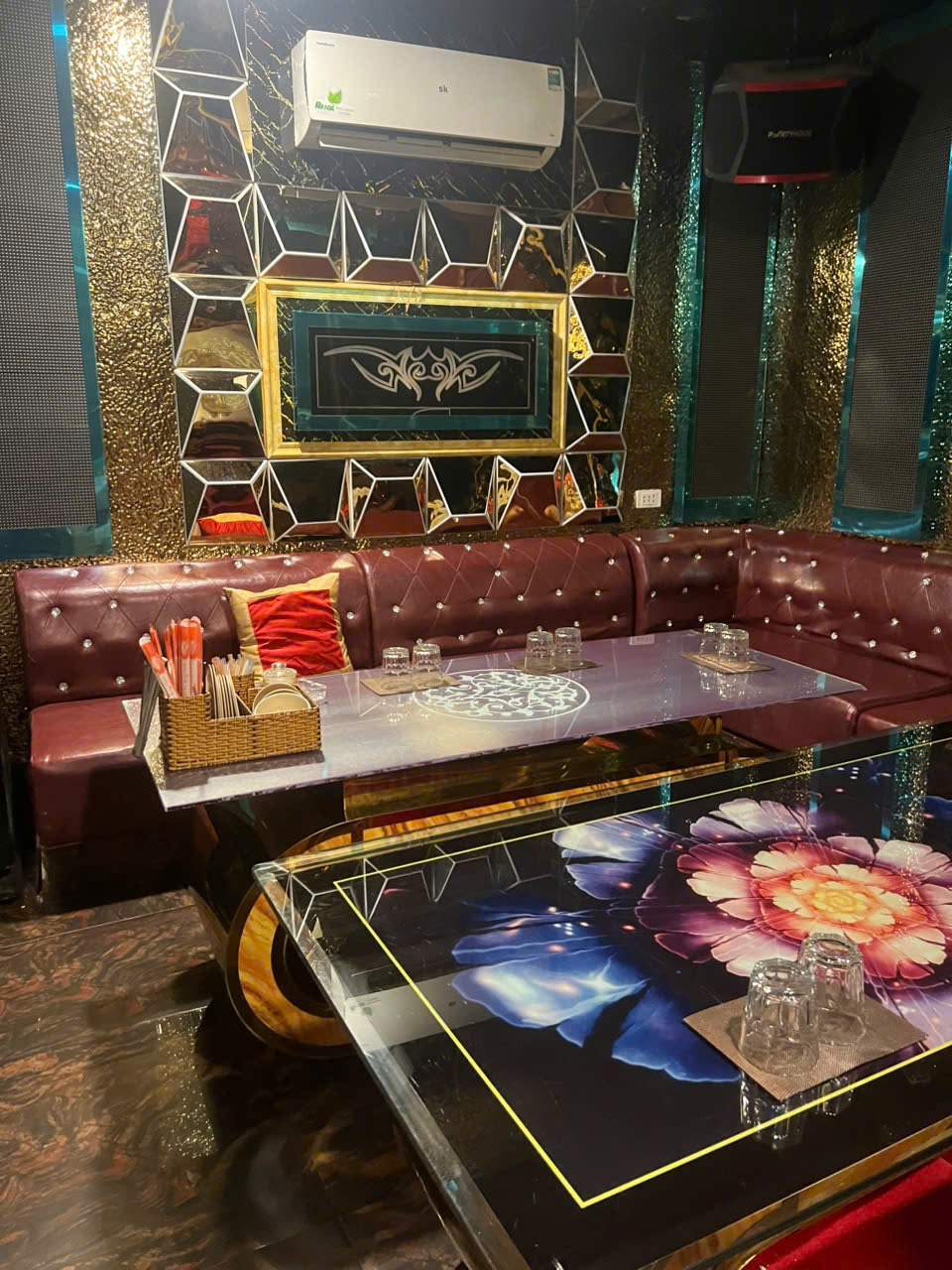 Karaoke Hoa Quỳnh - 34 Trần Quang Khải, Quận 1