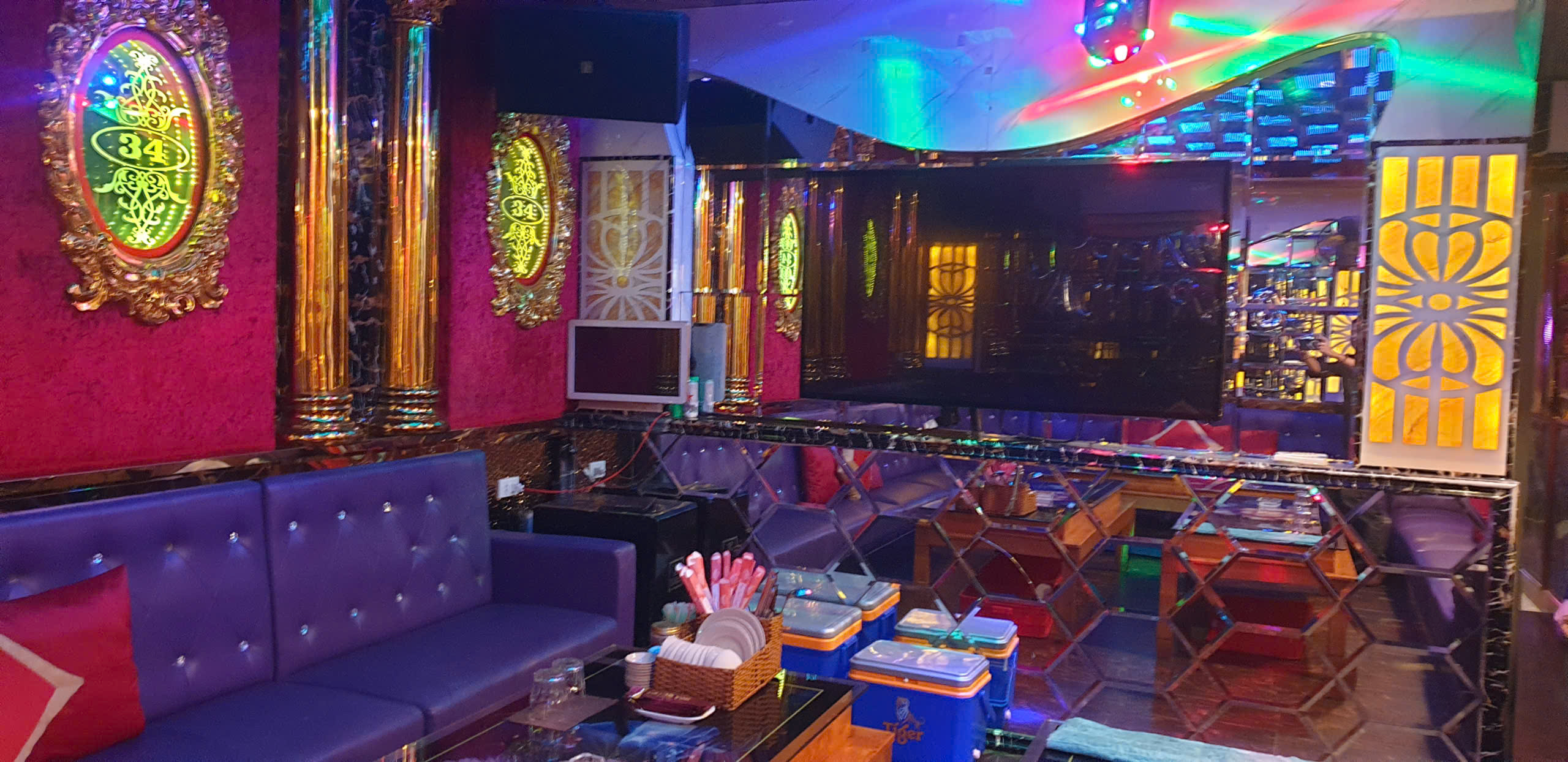 Karaoke Hoa Quỳnh - 34 Trần Quang Khải, Quận 1