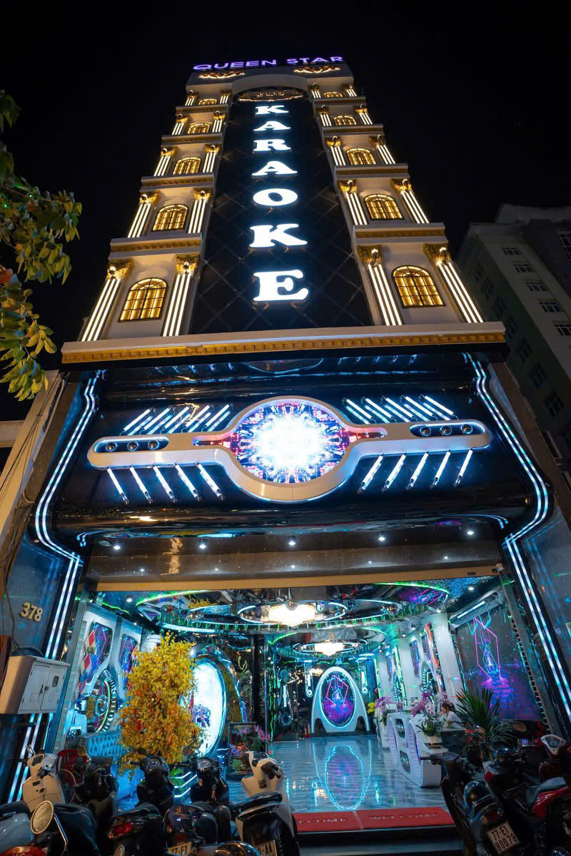 Karaoke Queen Star - 378 Nguyễn Văn Lượng, Gò Vấp