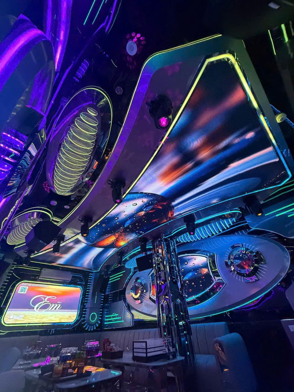 Karaoke RUBY KTV - 159 Chính Hữu, Đà Nẵng