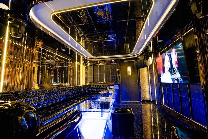 Karaoke 1127 KTV - 1127 Trần Hưng Đạo, Quận 5