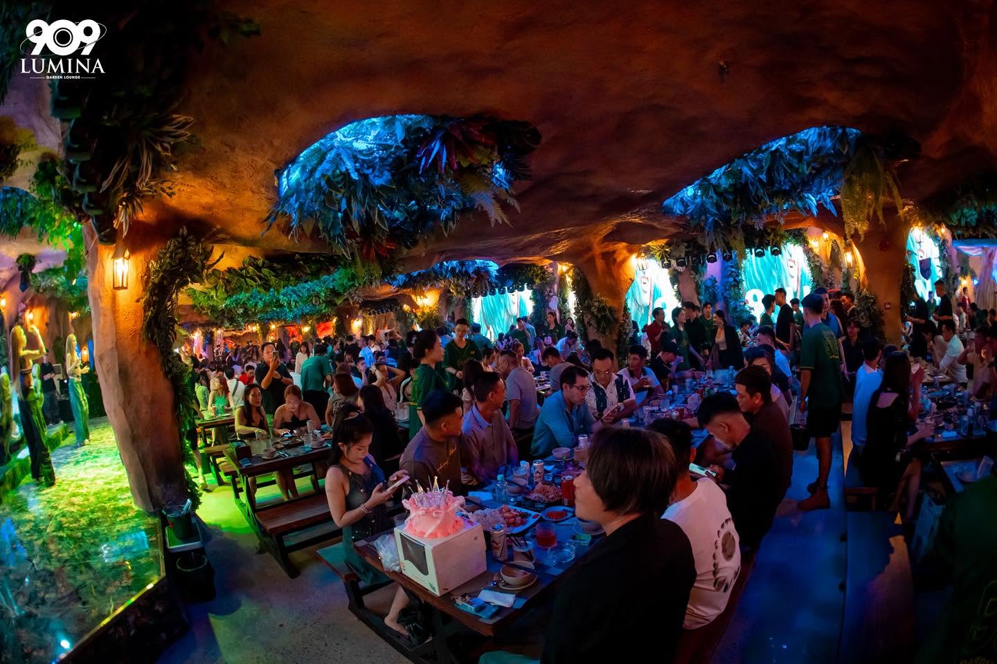 909 Beer Garden Lumina- Trần Hưng Đạo, Quận 5