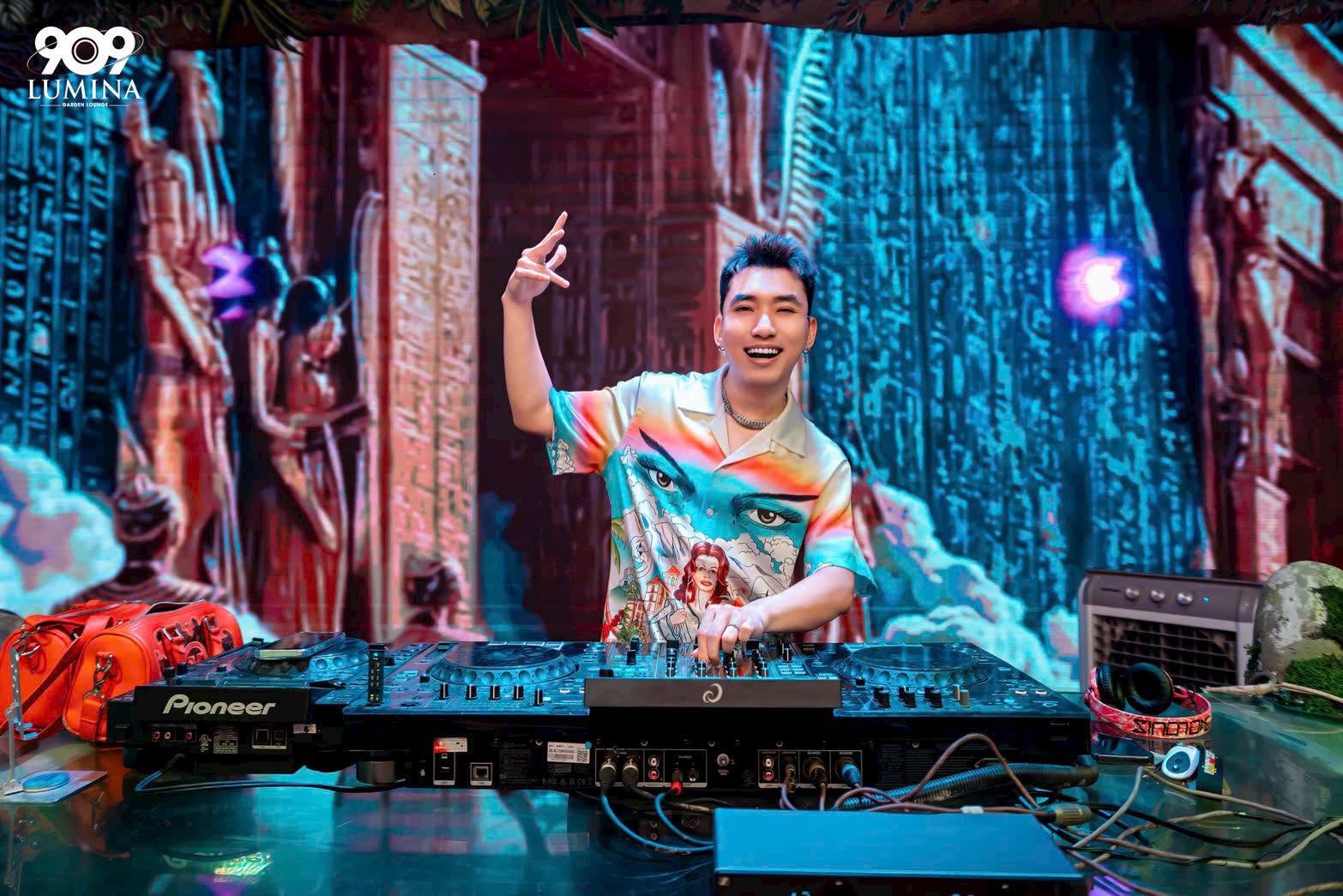 909 Beer Garden Lumina- Trần Hưng Đạo, Quận 5