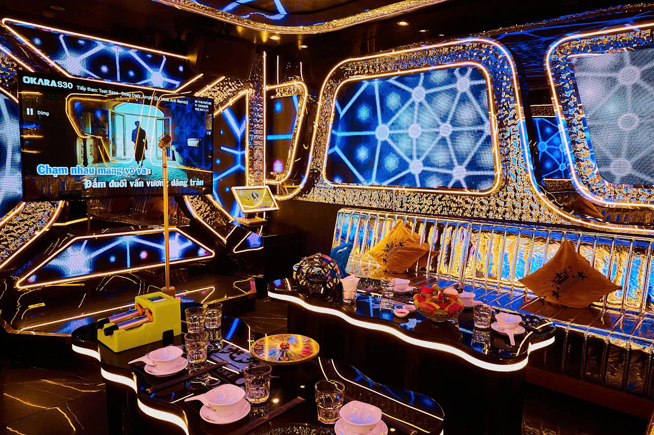 Karaoke Kingdom - 67 Phạm Viết Chánh, Quận 1