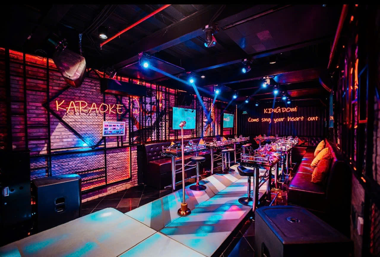 Karaoke Kingdom - 67 Phạm Viết Chánh, Quận 1