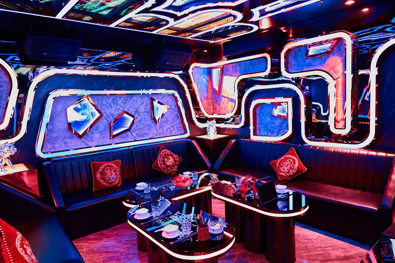 Karaoke Kingdom - 67 Phạm Viết Chánh, Quận 1