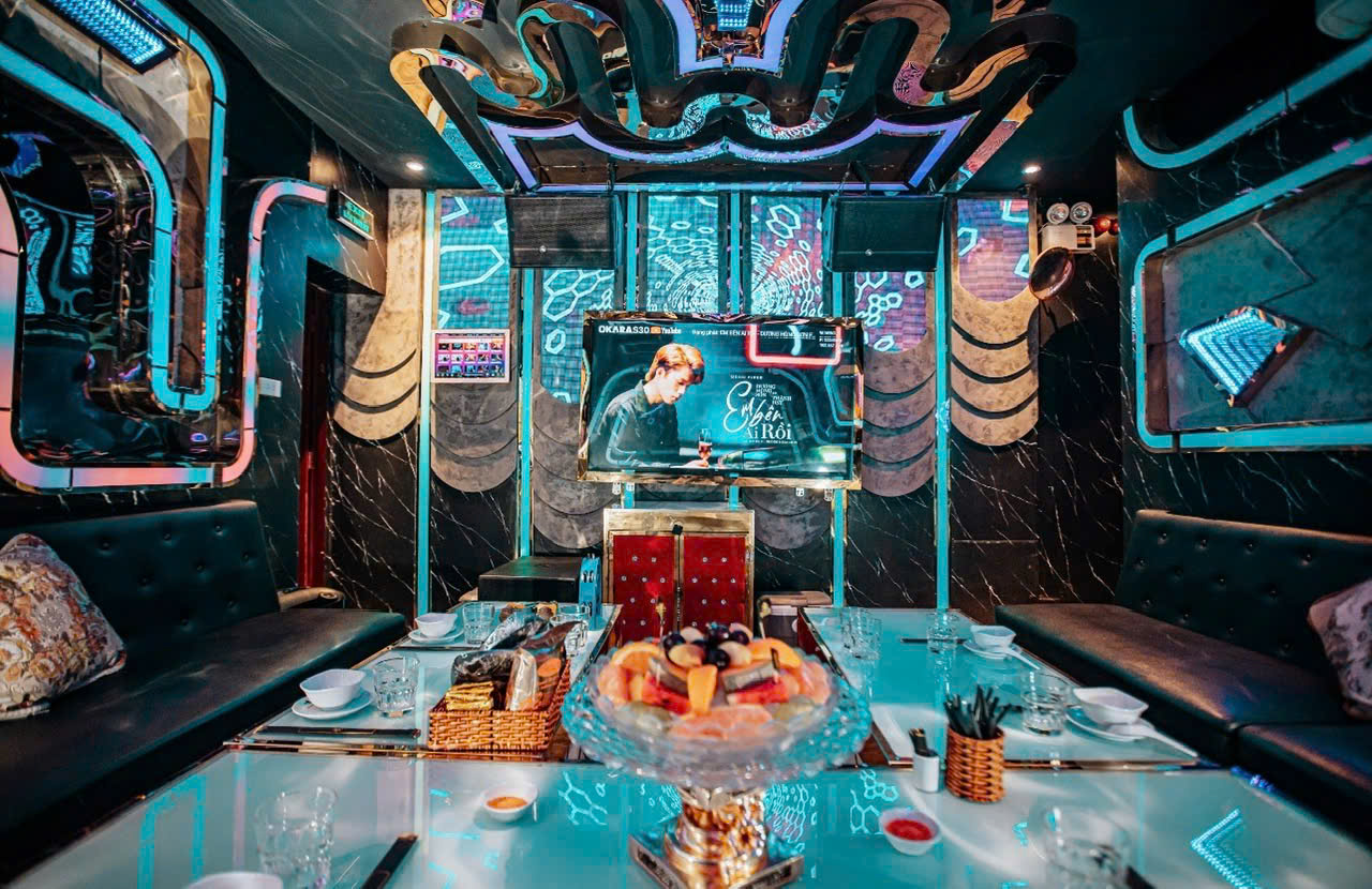 Karaoke Kingdom - 67 Phạm Viết Chánh, Quận 1