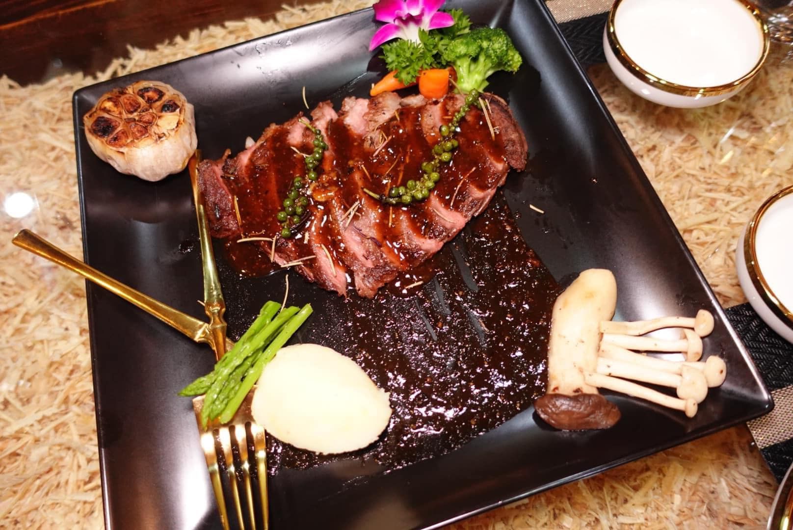 Hầm Rượu - Kararoke Masteri - 65 Bình Giã