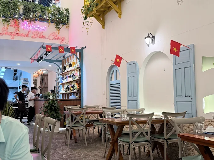 Nhà hàng Hải sản Bến Cảng - Restaurant Côn Đảo Vũng Tàu