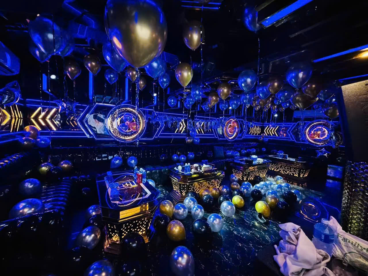 Karaoke 1127 KTV - 1127 Trần Hưng Đạo, Quận 5