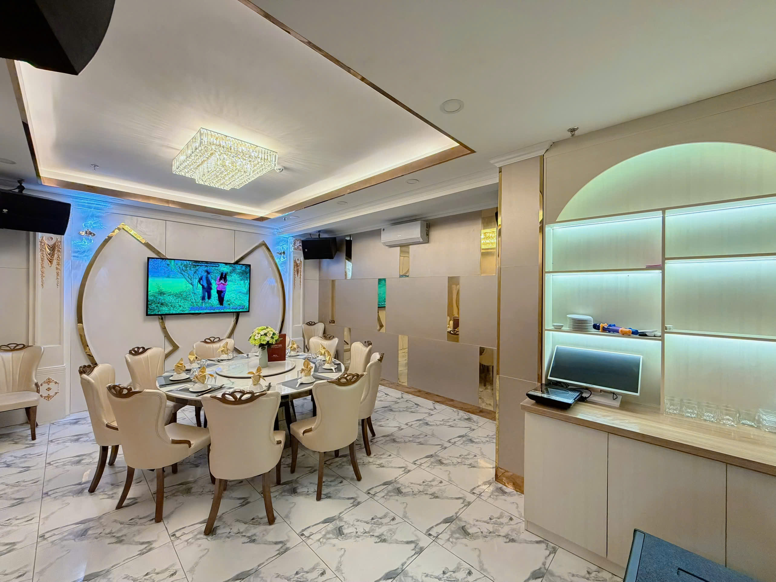 Nhà Hàng Thượng Hải Restaurant - 399 Vành Đai Trong