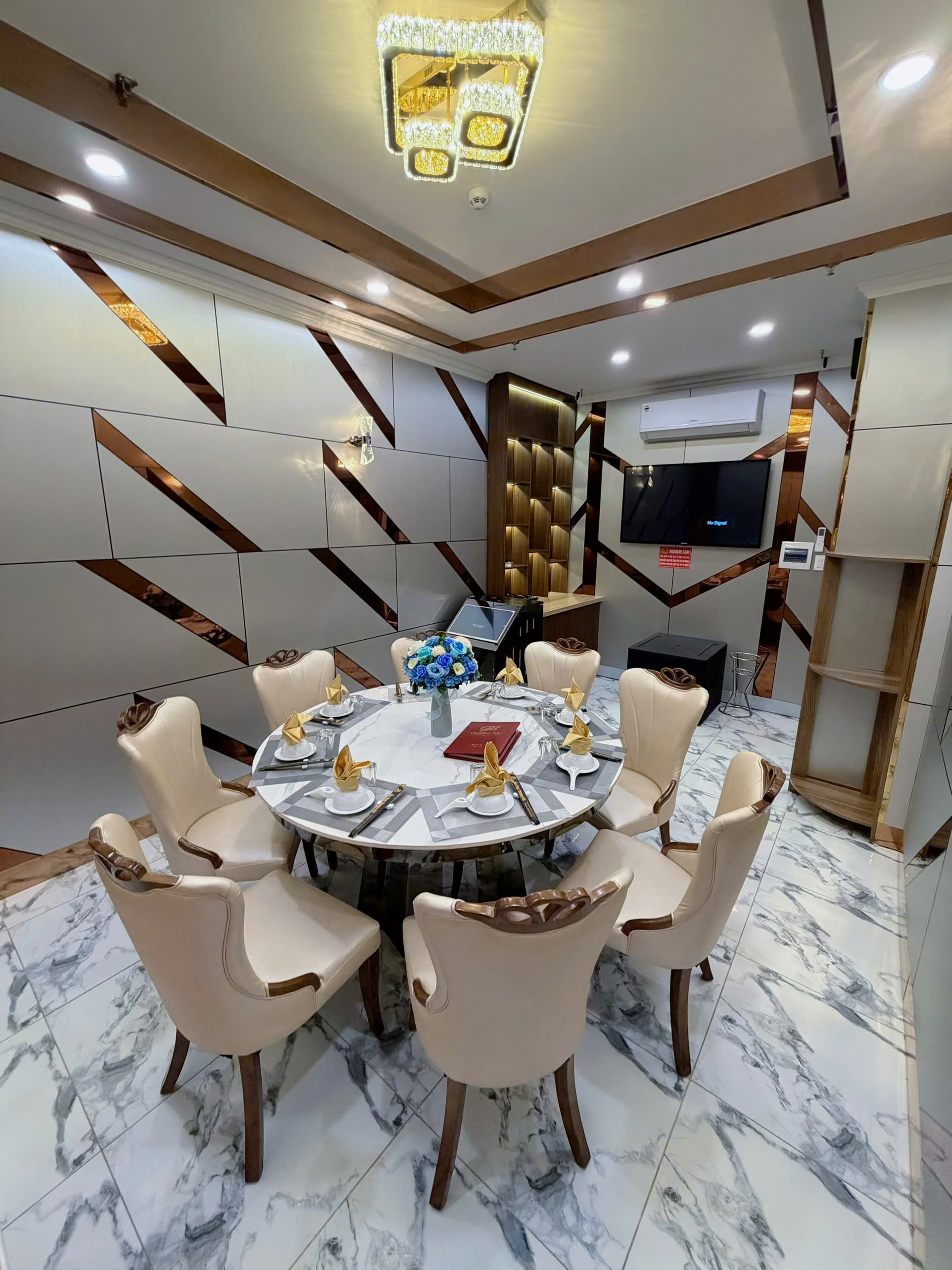 Nhà Hàng Thượng Hải Restaurant - 399 Vành Đai Trong