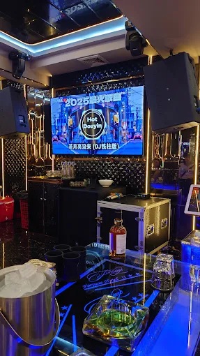 Karaoke 1127 KTV - 1127 Trần Hưng Đạo, Quận 5