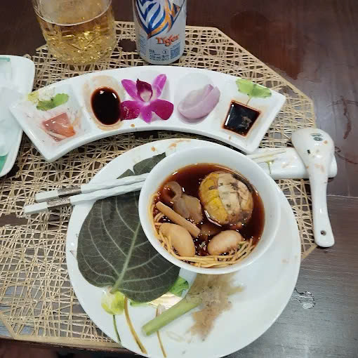 Khế Việt Restaurant - 15 Nguyễn Thị Diệu, Quận 3