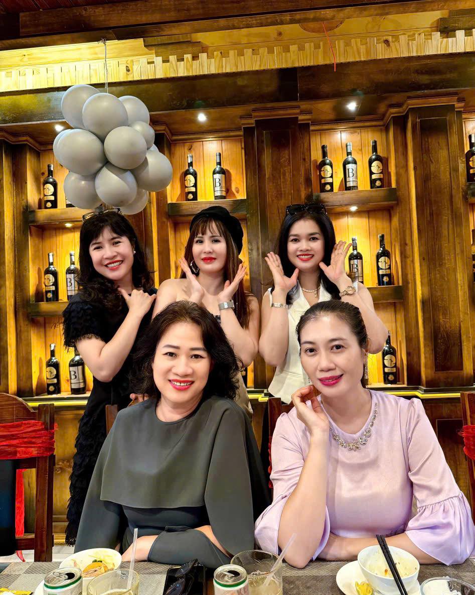 Nhà Hàng Hầm Rượu Karaoke Thuỷ Trúc - 186/81 Vườn Lài, Tân Phú