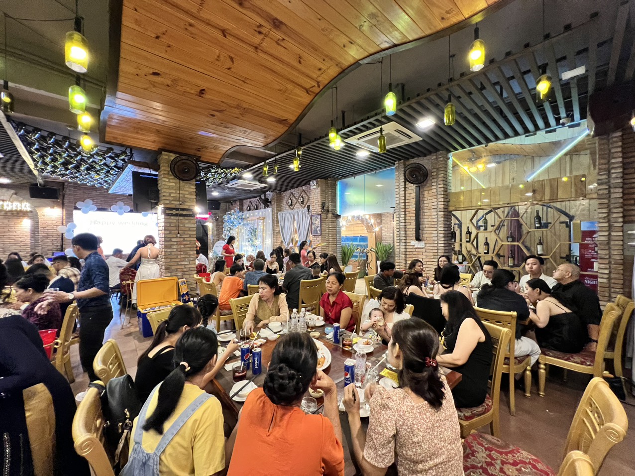 Nấu Tiệc Tại Nhà Ngon - Gọi Nhà Hàng Hòn Đất Quận Tân Phú