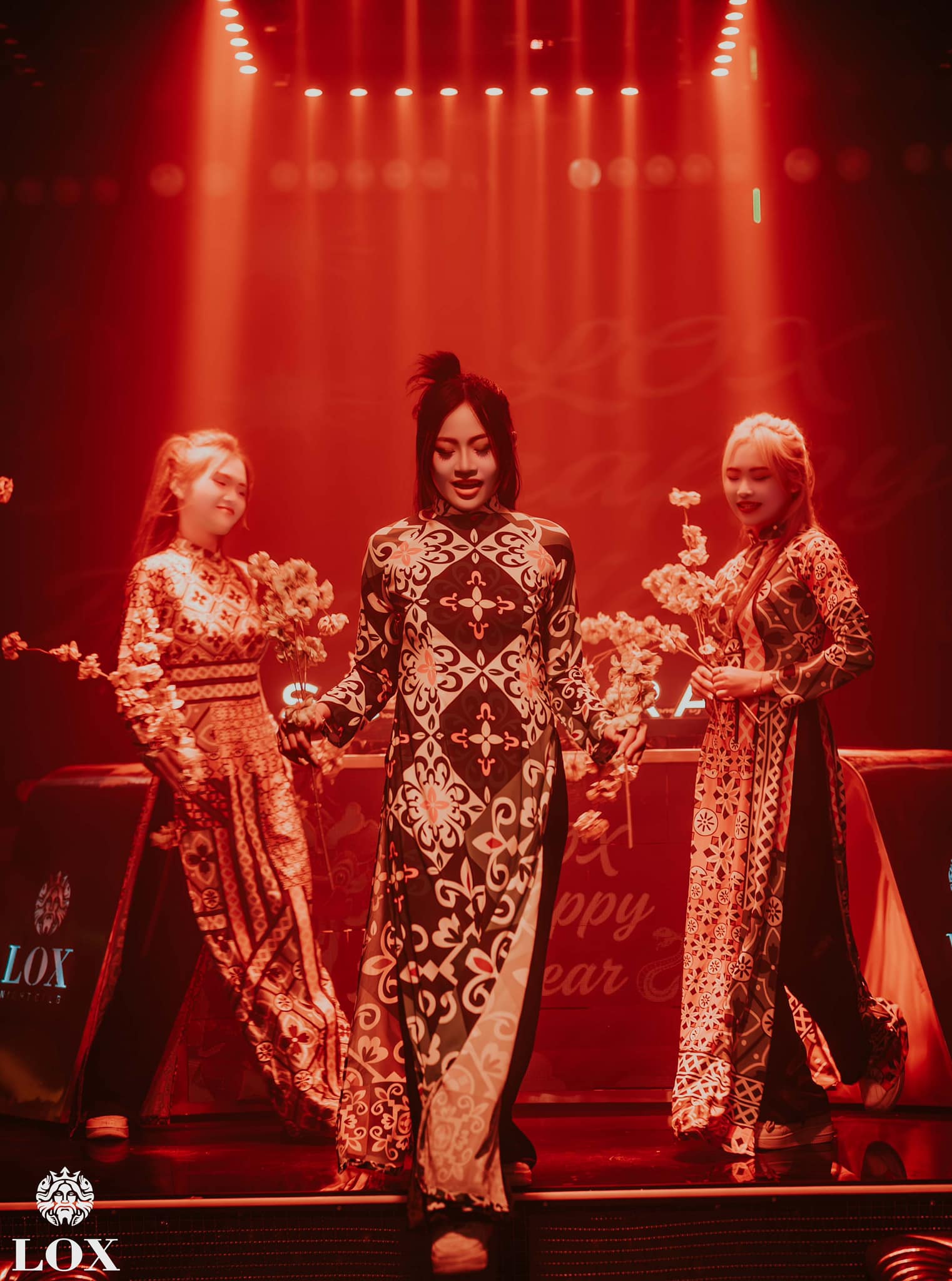 LOX BAR Vũng Tàu | Đặt Bàn VIP | Booking Nhanh