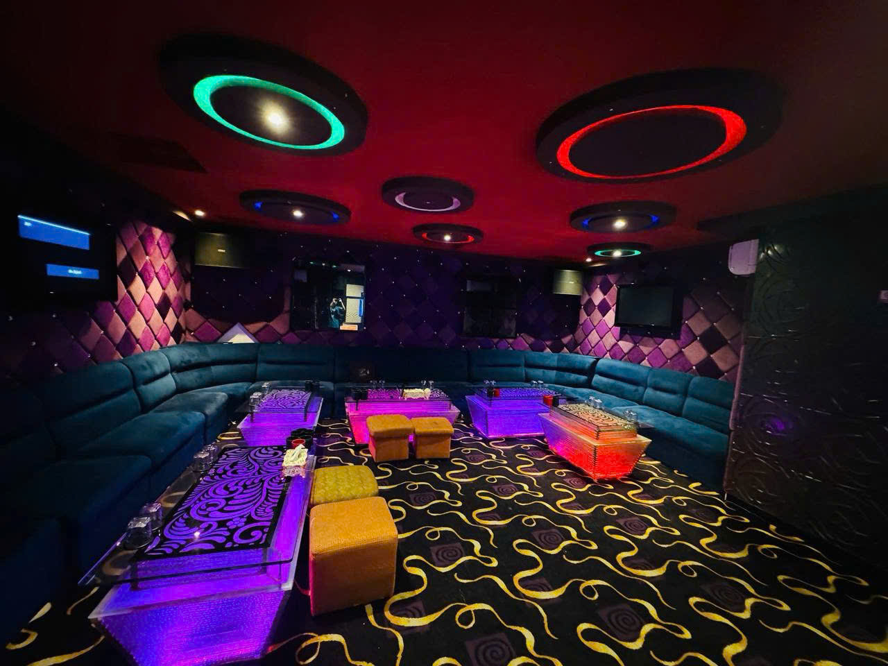 Karaoke 1127 KTV - 1127 Trần Hưng Đạo, Quận 5