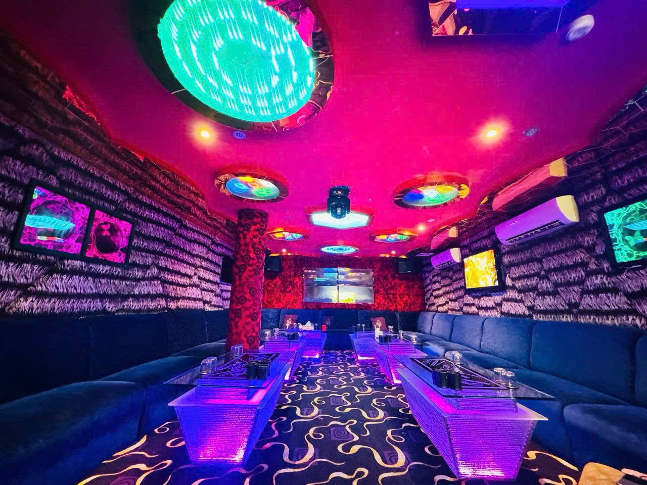 Karaoke 1127 KTV - 1127 Trần Hưng Đạo, Quận 5