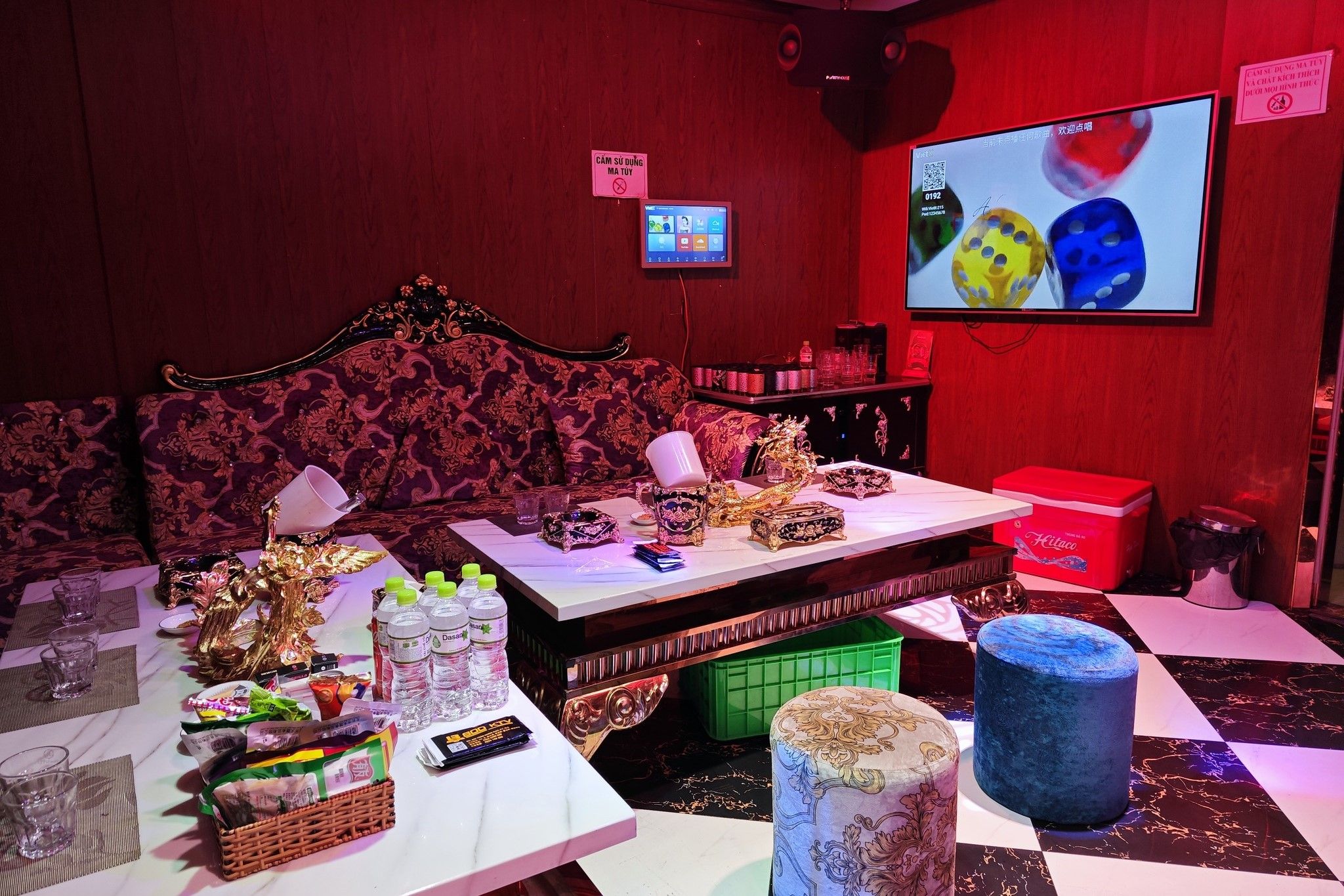 PRINCE 800 KTV - 800 Trần Hưng Đạo, Quận 5