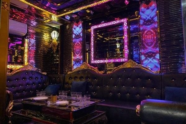 Karaoke K-Marina - 659 Trần Hưng Đạo, P. Chợ Quán