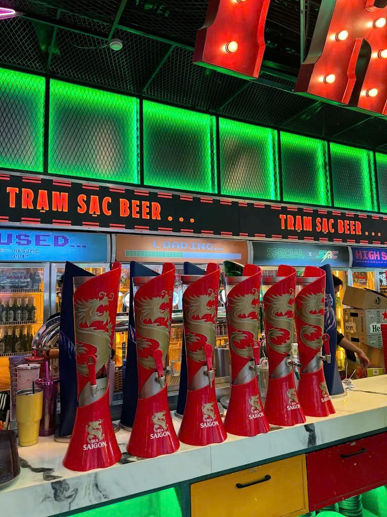 Sạc Station - 6 Trần Hưng Đạo, Quận 1